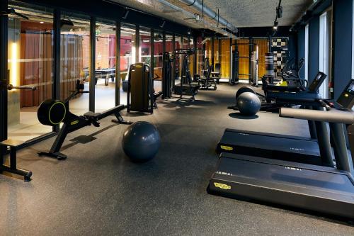 Fitness center, The Social Hub Toulouse in Toulouse City Center