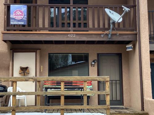 Grandview 12 Townhouse With High Speed Wifi in Red River, USA