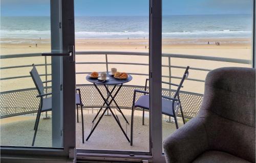 Two-Bedroom Apartment room in Beach Front Apartment In Oostende