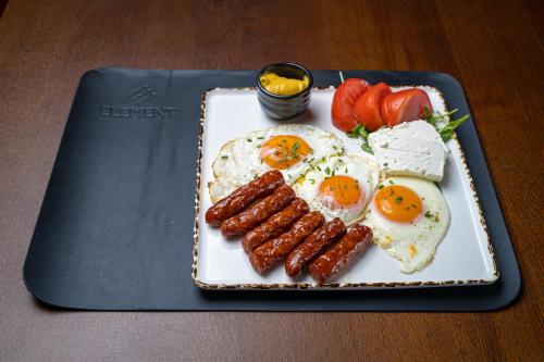 Étterem, Hotel Element in Salajka