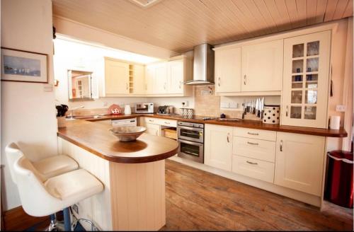 Tabs Cottage Tabs Cottage