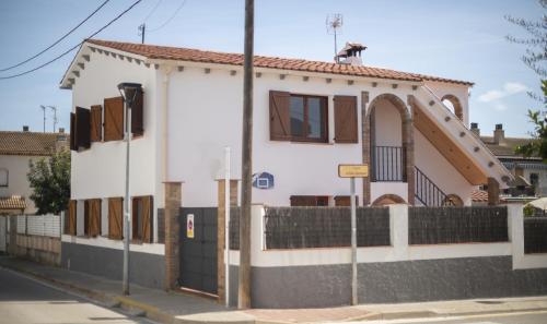 R145 Holiday house close to the beach in Roda de Bara