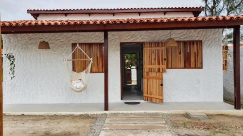 Casa Rústica em Condomínio com Piscina - Aquiraz