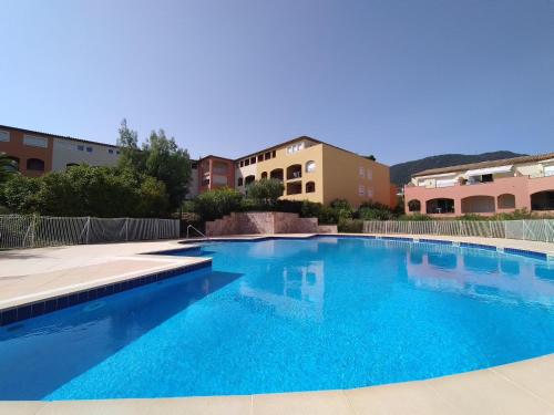 Appartement 3 Chambres PISCINE 500M PLAGE - Location saisonnière - Cavalaire-sur-Mer