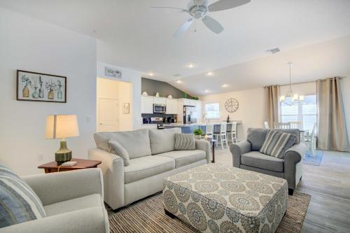 The Villages Home with Lanai - Near Golf and Shopping! in Wildwood, USA