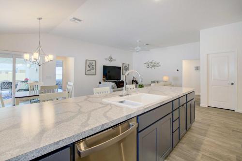 The Villages Home with Lanai - Near Golf and Shopping! in Wildwood, USA