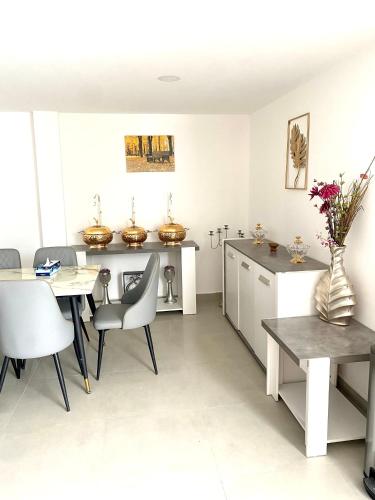 Fasiliteter, Luxury Farm with Swimming Pool and BBQ in Al Bahya