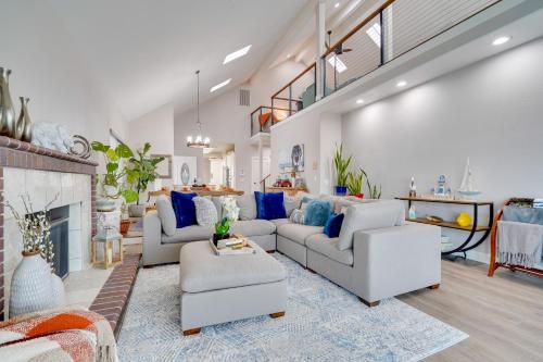 . Waterfront Discovery Bay Home w/ Private Dock