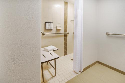 Hyatt Place across from Universal Orlando Resort - image 24