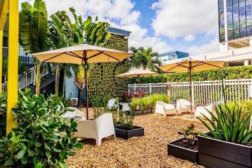 Up Midtown - Hollywood Beach, FL