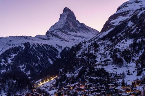 Hotel Alpenroyal - image 8