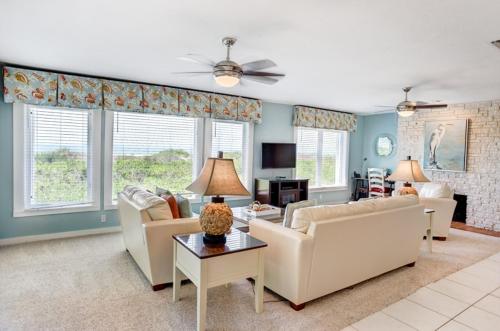 Winshall Home home in แคปติวาไอส์แลนด์ (FL)