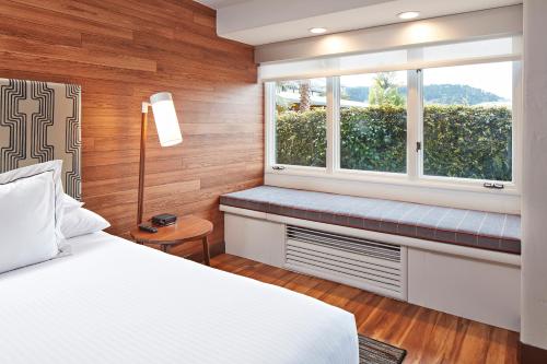 Carmel Mission Inn - image 8