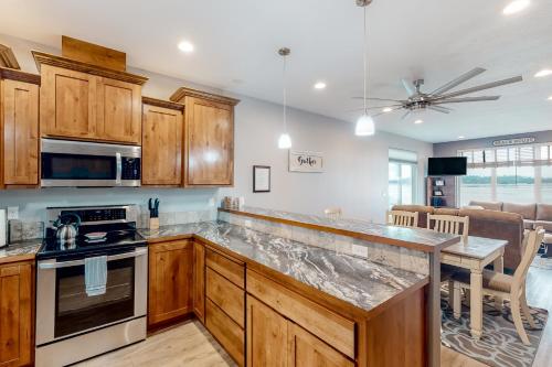 Sunset Beach House in Coos Bay