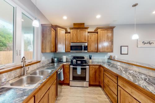 Sunset Beach House in Coos Bay