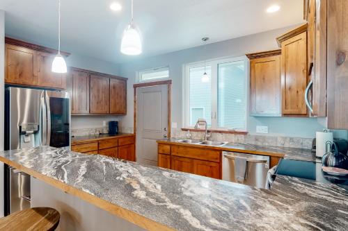 Sunset Beach House in Coos Bay