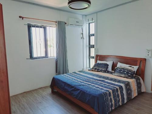 L'oiseau du Paradis in 巴拉克拉瓦