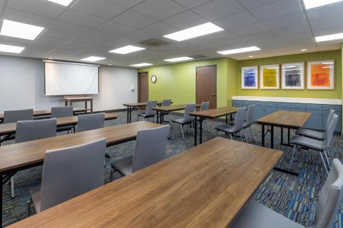 Holiday Inn Express Hotel & Suites-St. Paul By IHG - 회의실/연회장