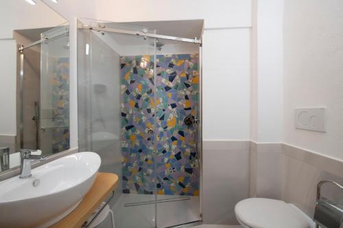 One-Bedroom House image 10