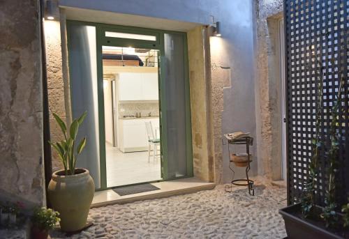 One-Bedroom House image 4