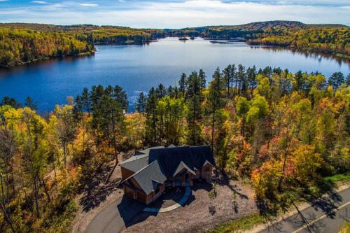 Lakefront Giants Ridge Retreat Near Ski/Golf! - Biwabik