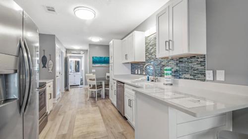 Blue Neptune at 5313 Sunset Avenue by Nautical Properties Vacation Rentals