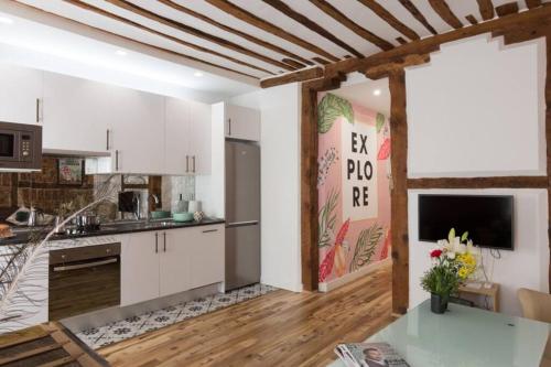 Bonito apartamento en típica corrala en el centro de Madrid, Madrid (fotografie 2)