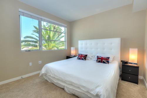 Awesome Top Floor 2-Bedroom with Balcony, Los Angeles (fotografie 6)