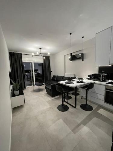 Elite Suite with private parking in Kavala
