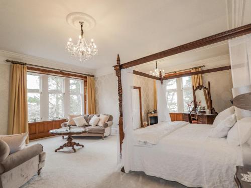 Зовнішній вигляд готелю, Ledgowan Lodge Hotel in Акнашін