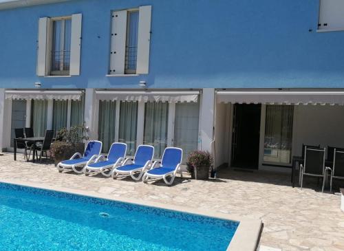 Mira Apartman