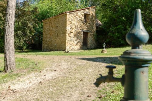 Au Pré de l'Arbre