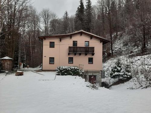 Viesnīcas āriene, Ubytování u MVE (Ubytovani u MVE) in Ludvikova