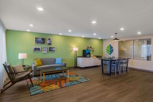 WoodSpring Suites Jacksonville Orange Park