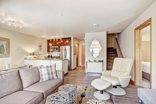River Mtn Lodge E309 in Breckenridge, USA