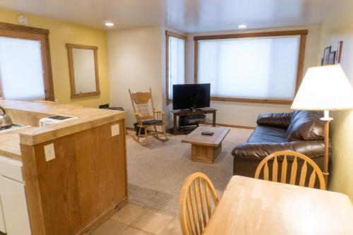 4081 Ski Trails, Truckee