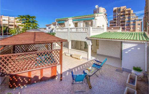 Awesome home in Torrevieja with Jacuzzi, WiFi and 2 Bedrooms