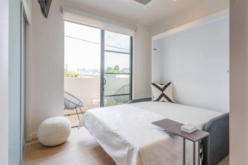 Brentwood Cozy Studio Suite By 1Furnished in Los Angeles, USA
