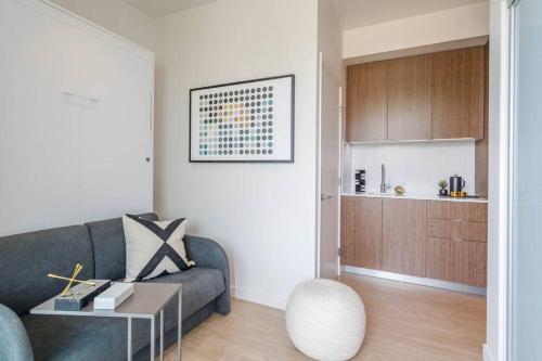 Brentwood Cozy Studio Suite By 1Furnished in Los Angeles, USA