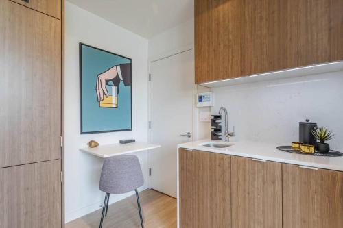 Brentwood Cozy Studio Suite By 1Furnished in Los Angeles, USA