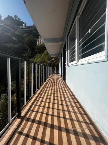 100 stairs holiday home  in Sher Garhi