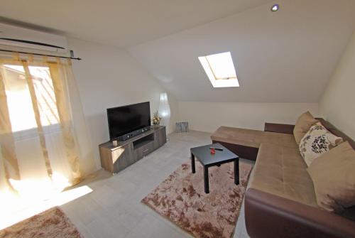 Franstal Apartments - main image