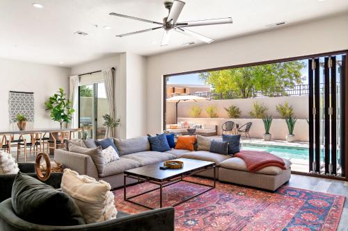 Eagle On The 8th 2283 - 7 Bed, Private Pool- Hot Tub With Mounta