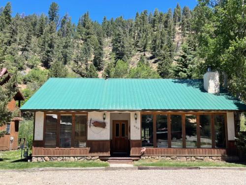 Streamside Retreat On The River With High Speed Wifi And Ac detail