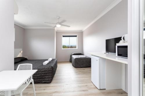 Burleigh Gold Coast Motel - image 2
