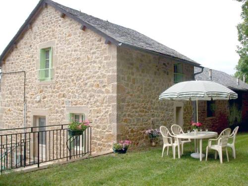 Gîte Sévérac-d'Aveyron, 4 pièces, 6 personnes - FR-1-601-398