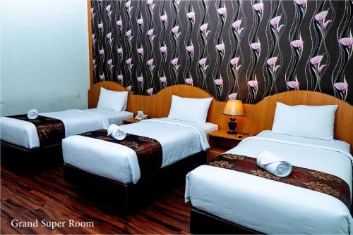 Grand Bayu Hill Hotel - Tap to explore photos