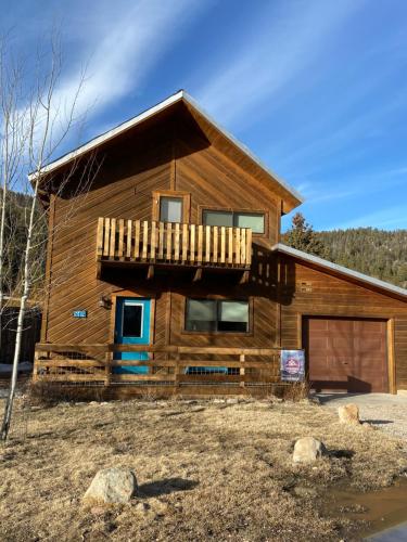 Tranquil Little Cabin On The River With High Speed Wifi detail