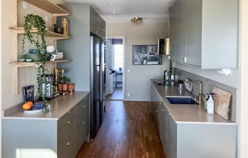 Kitchen, Pet Friendly Apartment In Uppsala With Kitchen in Uppsala