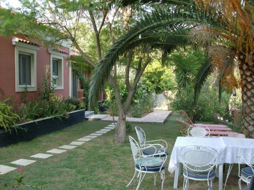  Bozikis Apartments & Studios, Pension in Paleokastritsa